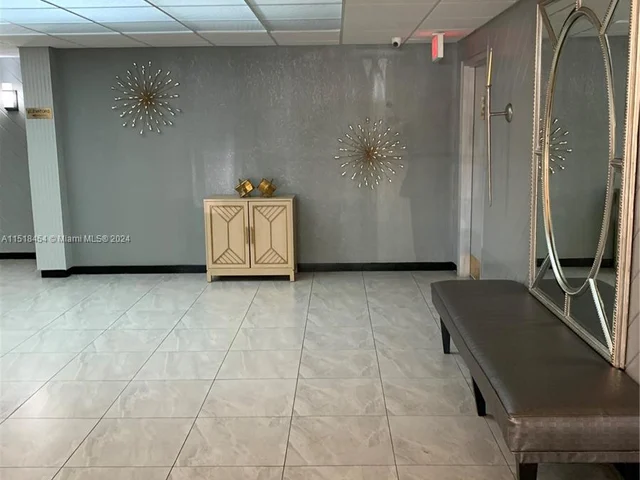 1400 Saint Charles # 820, Pembroke Pines FL 33026