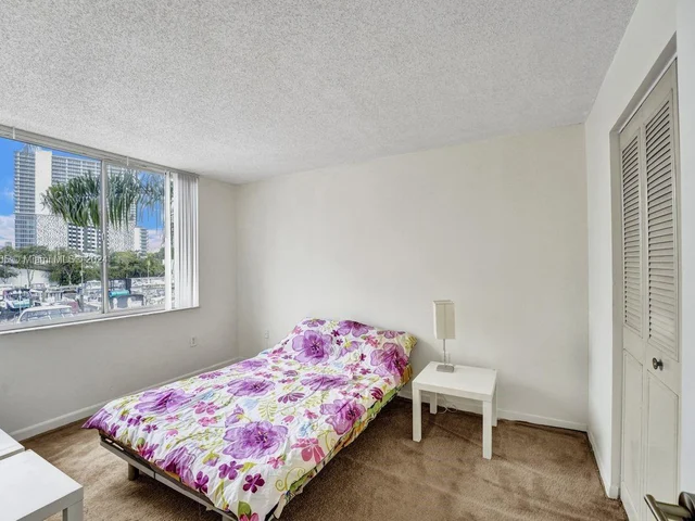 1720 NW N River Dr # 210, Miami FL 33125