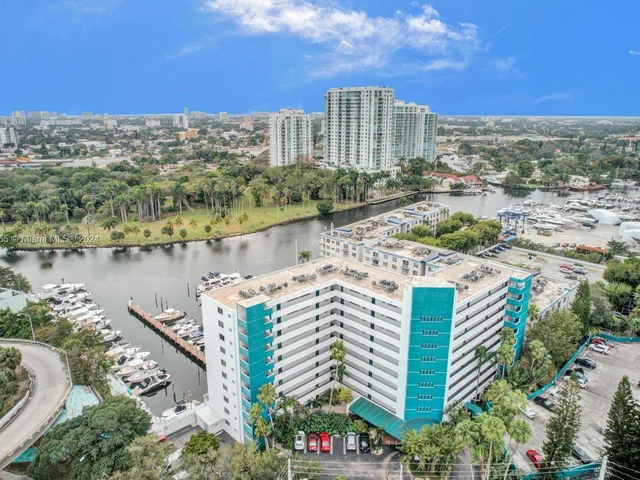 1720 NW N River Dr # 210, Miami FL 33125