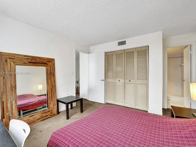 1720 NW N River Dr # 210, Miami FL 33125