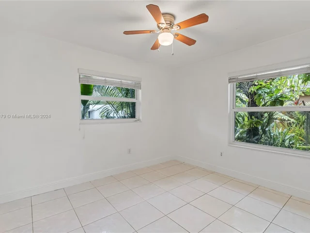 10337 SW 118th St, Miami FL 33176