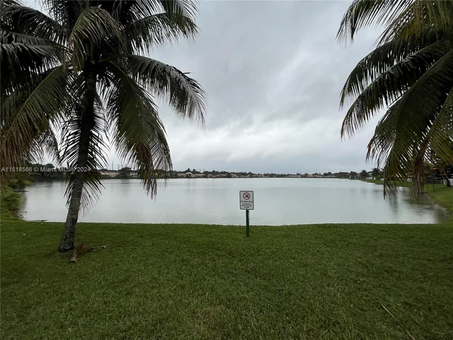 13916 SW 172nd Ln # 13916, Miami FL 33177