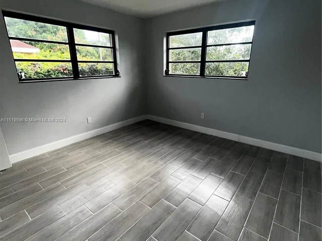 1230 NE 155th St, North Miami Beach FL 33162