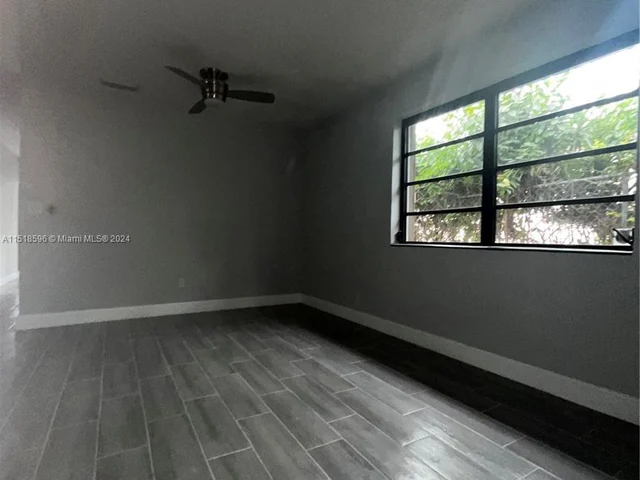 1230 NE 155th St, North Miami Beach FL 33162