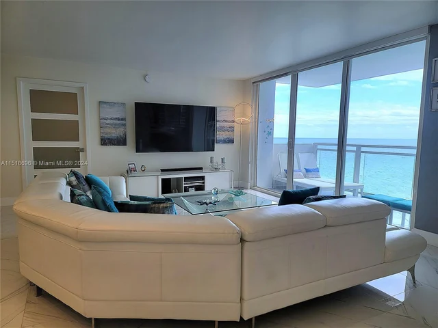 2030 S Ocean Dr # 1519, Hallandale Beach FL 33009