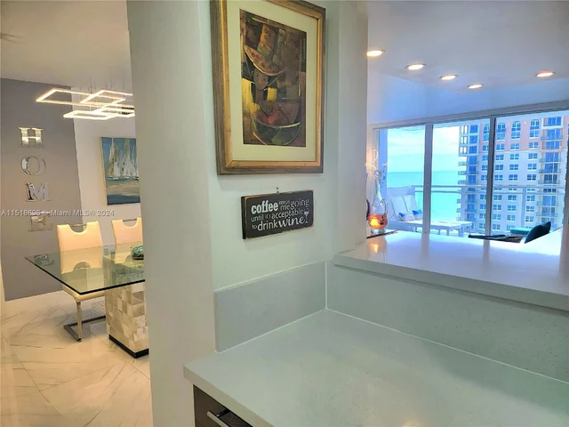 2030 S Ocean Dr # 1519, Hallandale Beach FL 33009