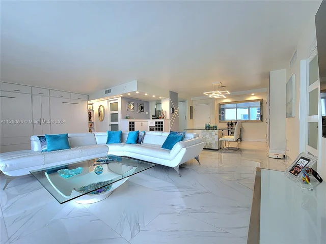 2030 S Ocean Dr # 1519, Hallandale Beach FL 33009