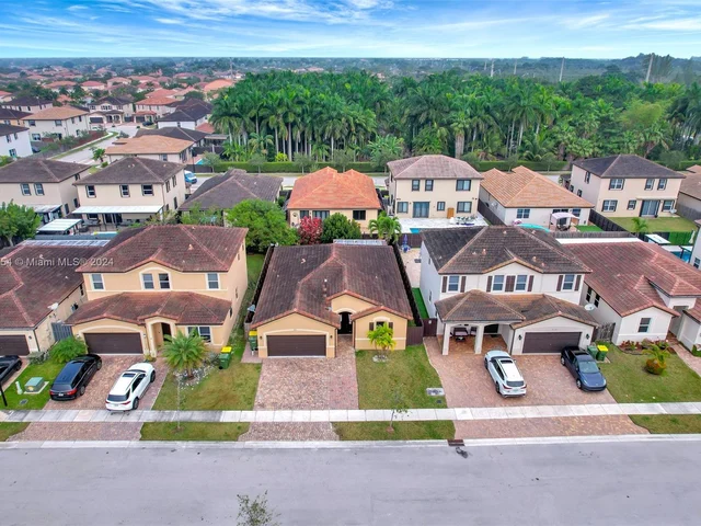 4173 NE 20th St, Homestead FL 33033