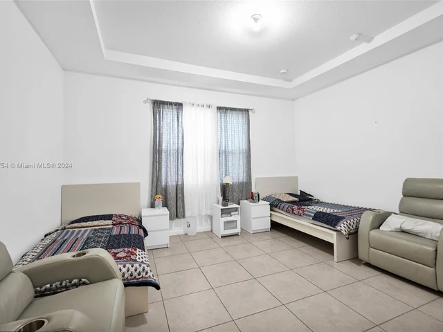 4173 NE 20th St, Homestead FL 33033