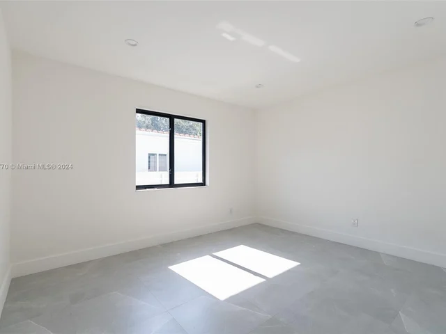 1900 SW 18th Ave, Miami FL 33145