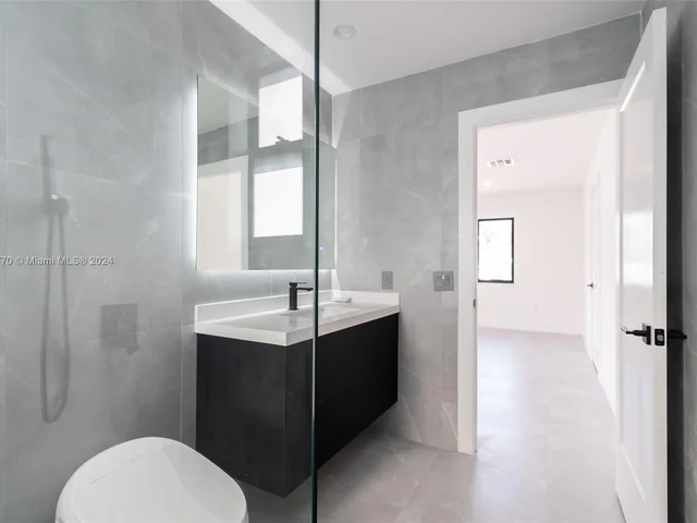 1900 SW 18th Ave, Miami FL 33145