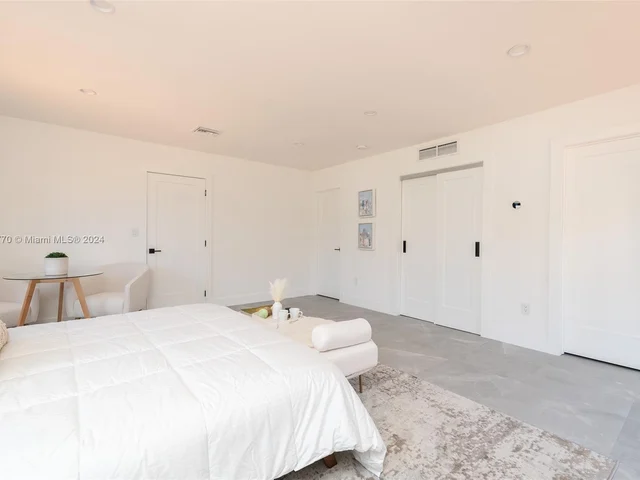 1900 SW 18th Ave, Miami FL 33145