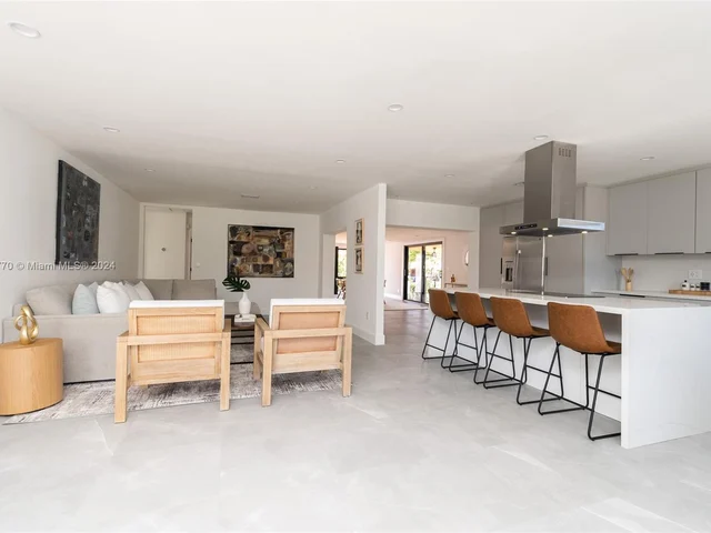 1900 SW 18th Ave, Miami FL 33145