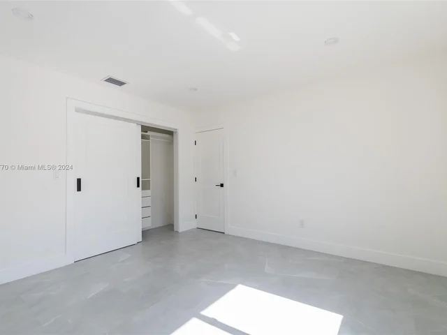 1900 SW 18th Ave, Miami FL 33145