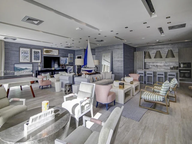 2900 NE 7th Ave # 5002, Miami FL 33137