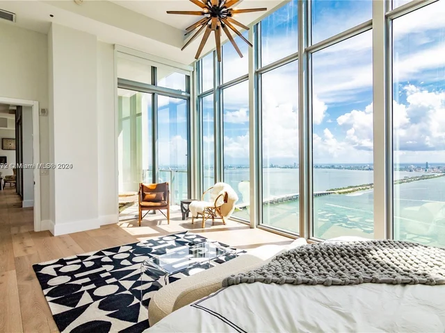 2900 NE 7th Ave # 5002, Miami FL 33137