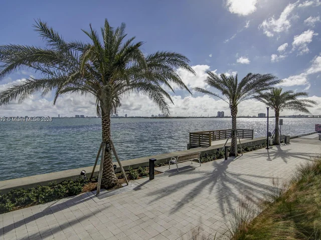 2900 NE 7th Ave # 5002, Miami FL 33137