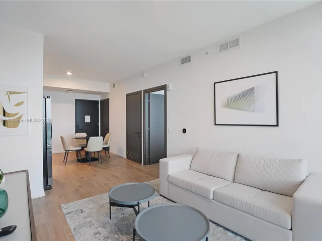 398 NE 5th St # 4610, Miami FL 33132