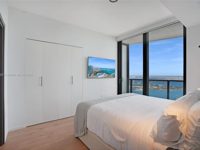 398 NE 5th St # 4610, Miami FL 33132