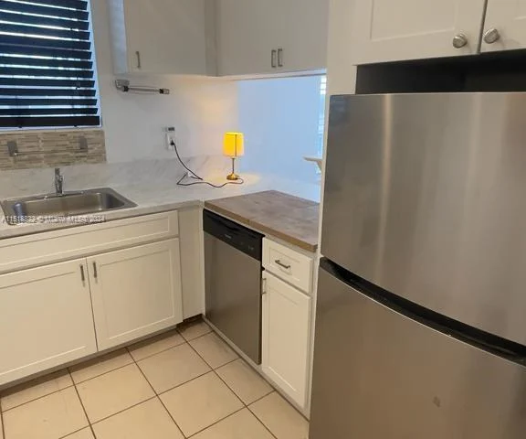 1061 Euclid Ave # 205, Miami Beach FL 33139