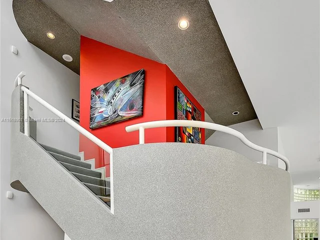 4994 Hammock Lake Dr, Coral Gables FL 33156