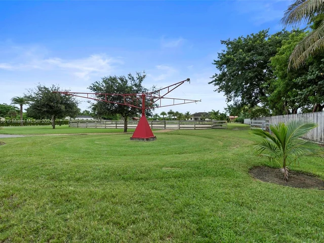 21500 SW 232nd St, Homestead FL 33031