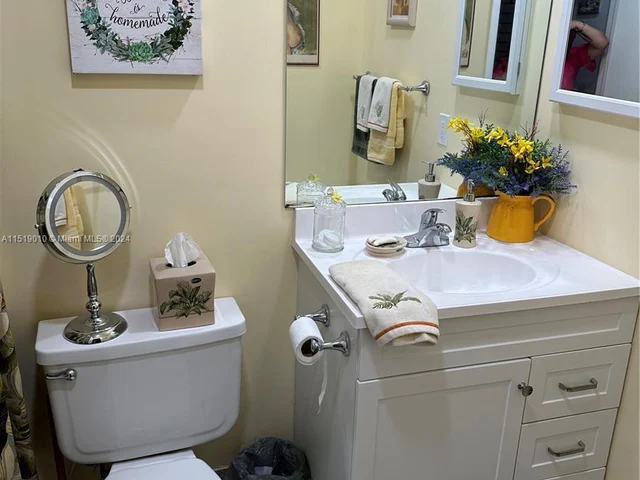 816 Normandy Q # 816, Delray Beach FL 33484