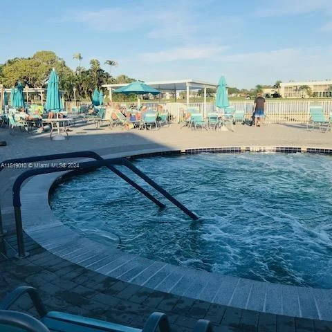 816 Normandy Q # 816, Delray Beach FL 33484