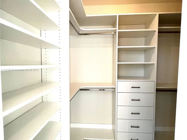 2829 Indian Creek Dr # 603, Miami Beach FL 33140