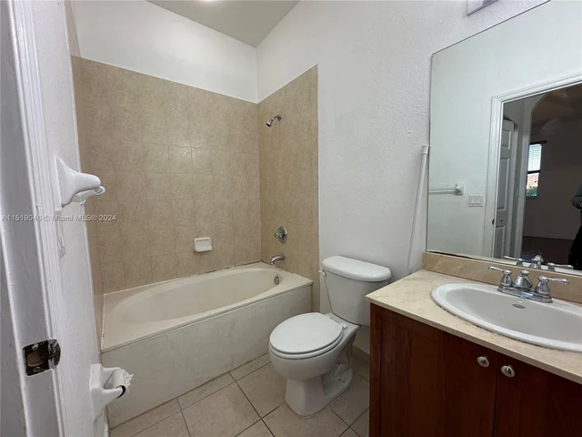 8900 NW 107th Ct # 3, Doral FL 33178