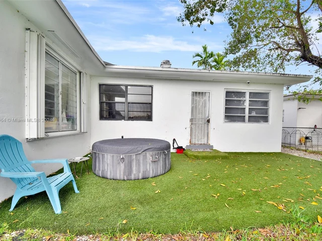 930 Little River Dr, Miami FL 33150