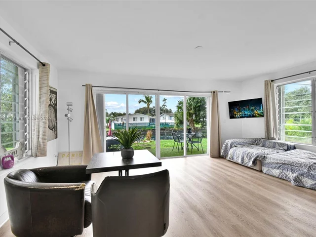 930 Little River Dr, Miami FL 33150