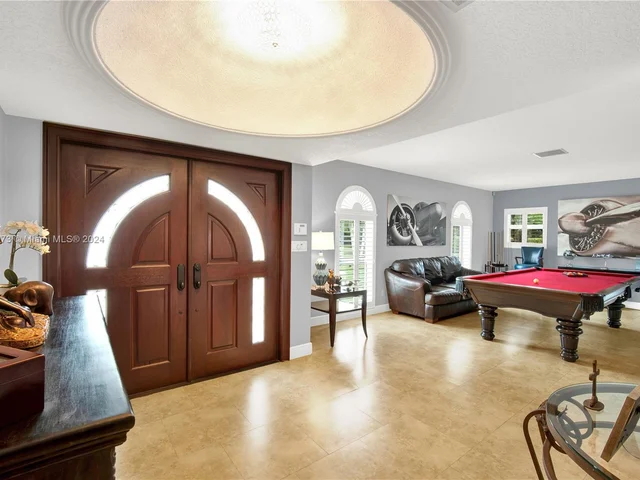 7421 SW 145th Ter, Palmetto Bay FL 33158