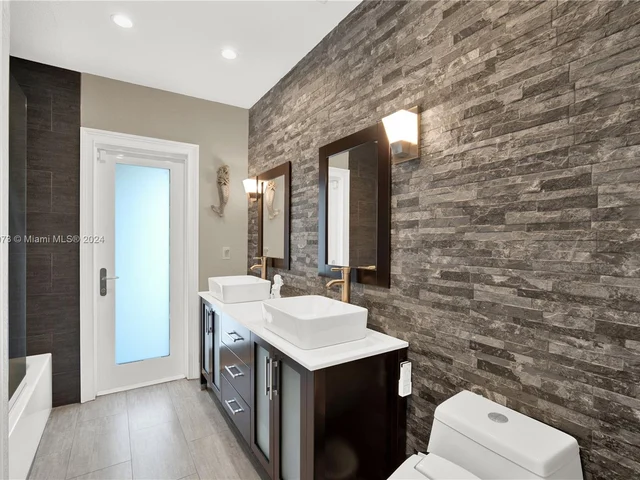 7421 SW 145th Ter, Palmetto Bay FL 33158