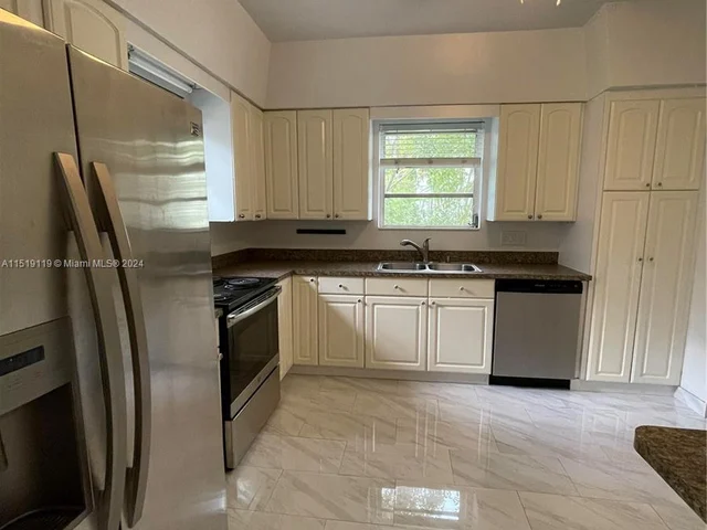 822 Medina Ave, Coral Gables FL 33134