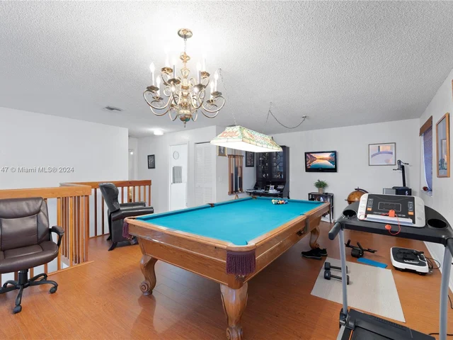 17506 NW 8th St, Pembroke Pines FL 33029