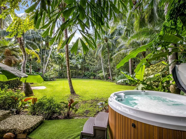 27 Tahiti Beach Island Rd, Coral Gables FL 33143