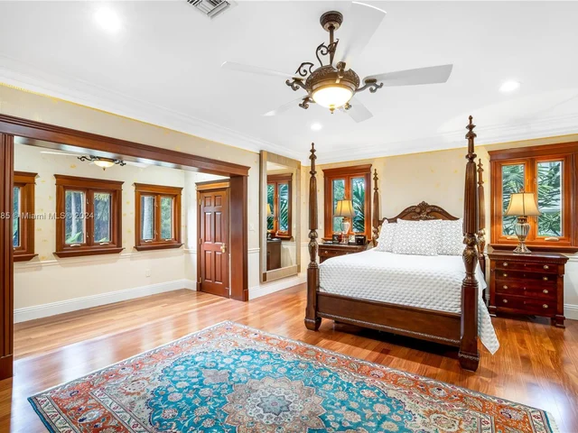 27 Tahiti Beach Island Rd, Coral Gables FL 33143