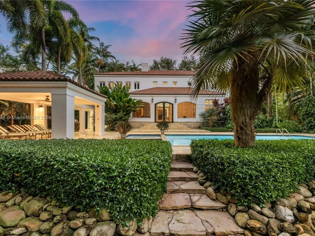 27 Tahiti Beach Island Rd, Coral Gables FL 33143