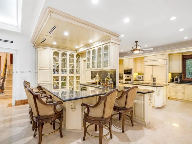 27 Tahiti Beach Island Rd, Coral Gables FL 33143