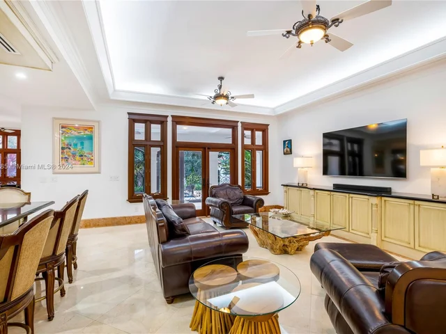 27 Tahiti Beach Island Rd, Coral Gables FL 33143