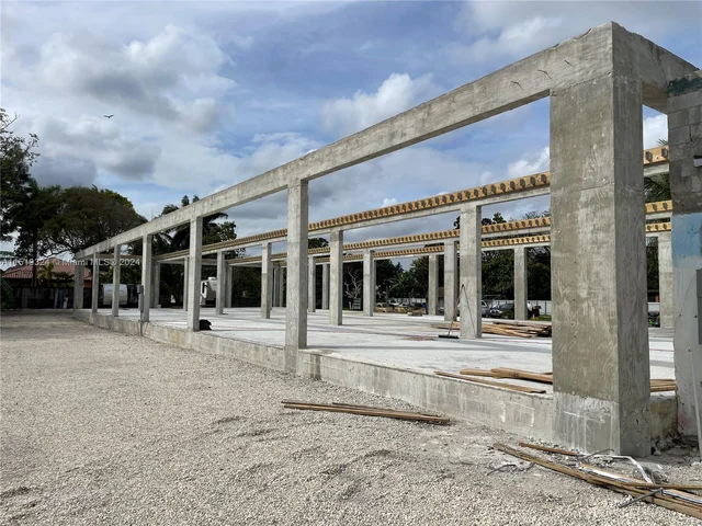 3900 SW 129 ave, Miami FL 33175