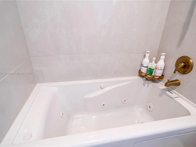 3427 NW 13th St # 3427, Lauderhill FL 33311