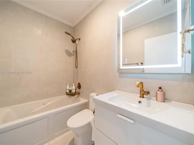 3427 NW 13th St # 3427, Lauderhill FL 33311