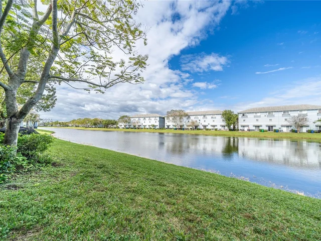 3427 NW 13th St # 3427, Lauderhill FL 33311