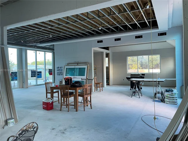 3831 SW 130 ave, Miami FL 33175