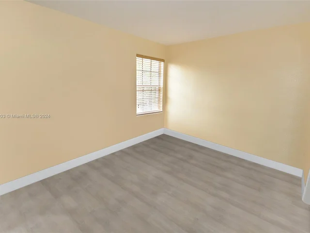 4161 W Silverado Cir, Davie FL 33024