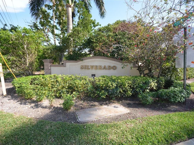 4161 W Silverado Cir, Davie FL 33024