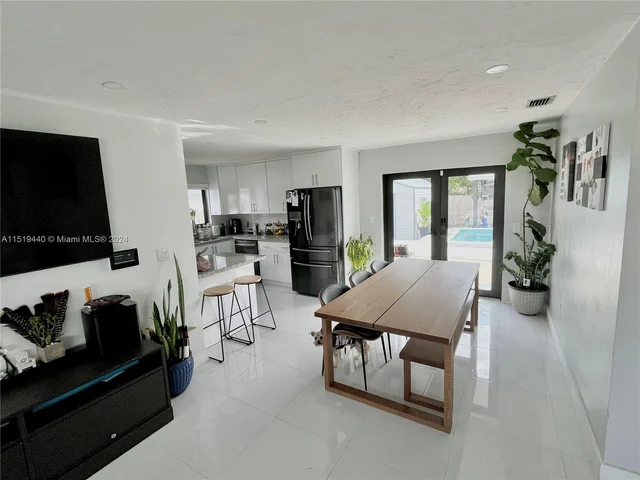 14420 SW 297th St, Homestead FL 33033