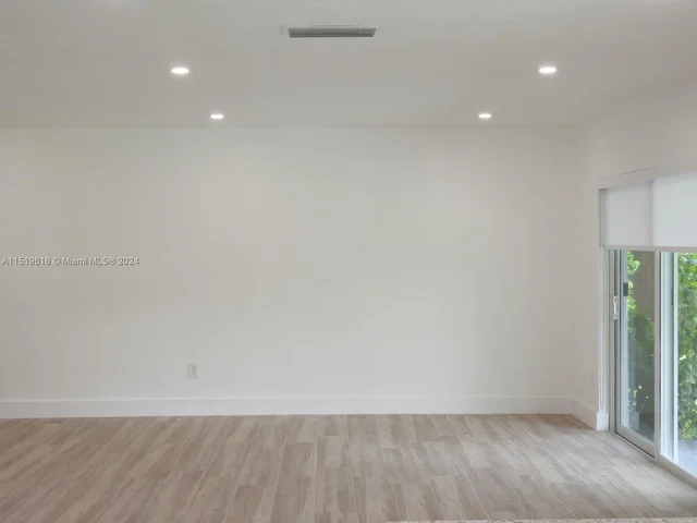 12470 SW 106th St, Miami FL 33186